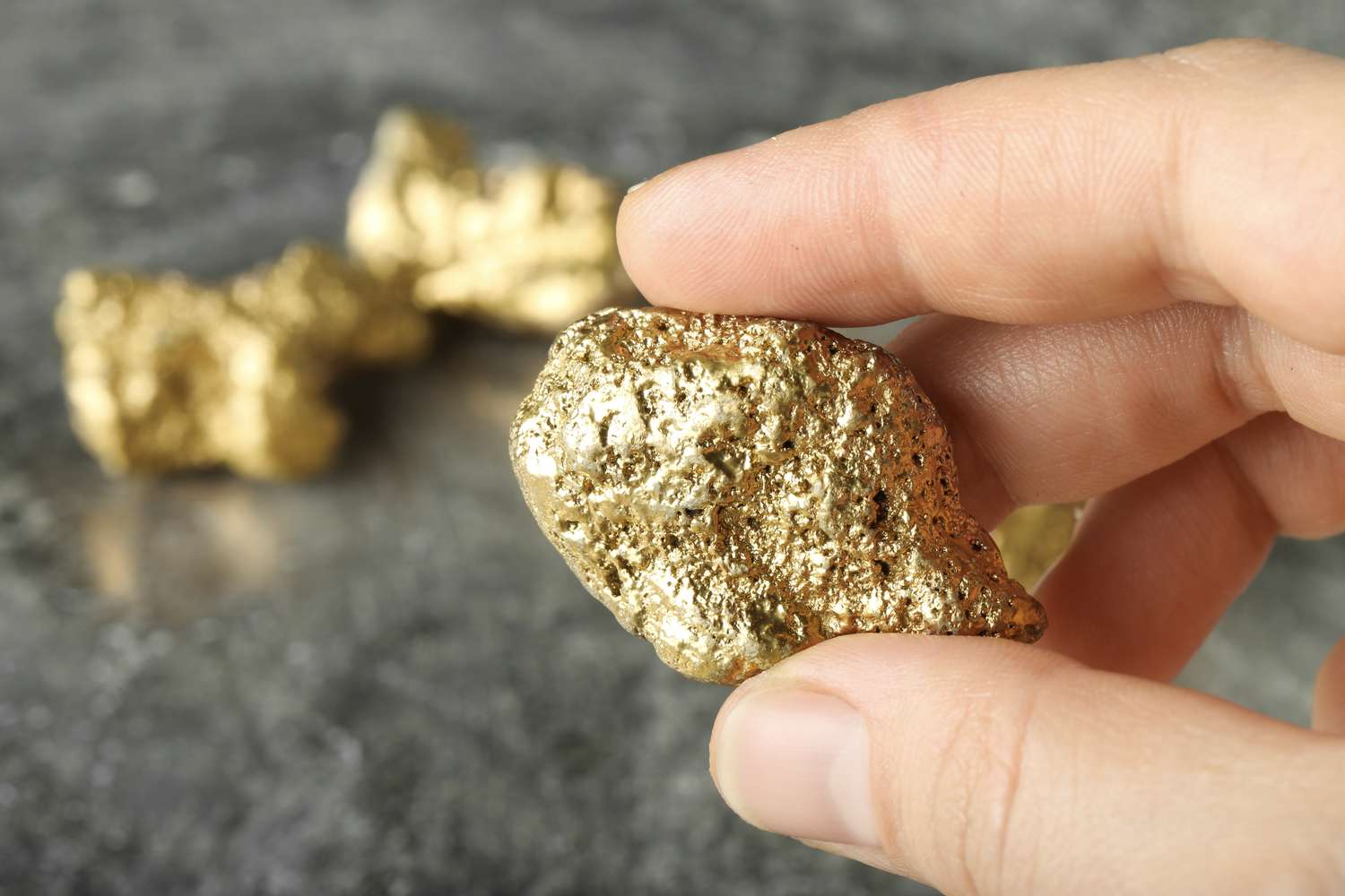 Gold and silver bullion investment portfolio diversification with African sourced precious metals for commercial procurement.