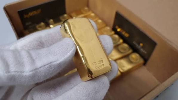 Premium gold bullion bars sourced from trusted gold dealers Africa